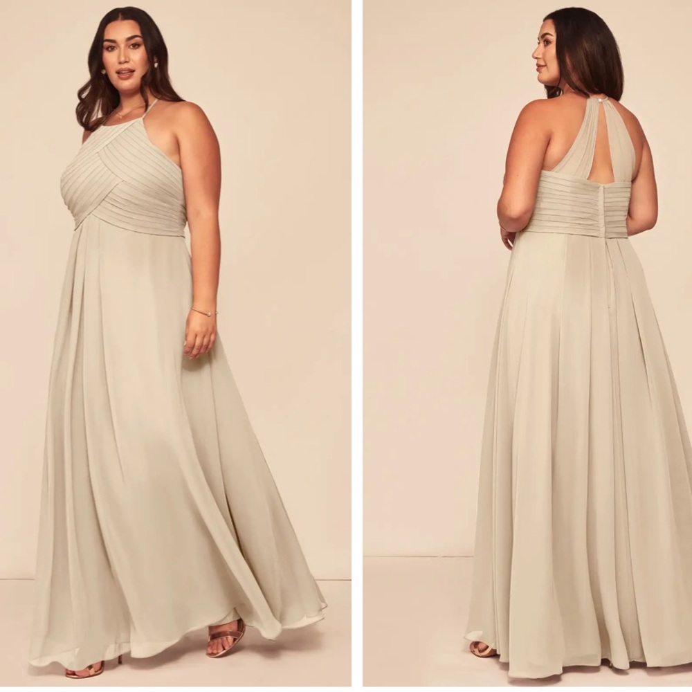 AZAZIE GINGER Bridesmaids dress in Champagne